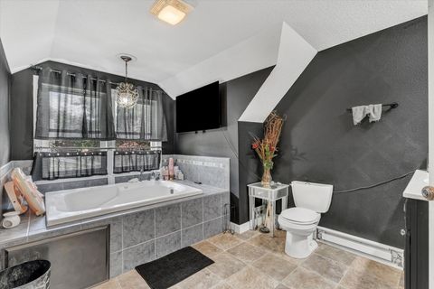 Tiny photo for 631 2nd Street, Buffalo, IA 52728 (MLS # 12674218)