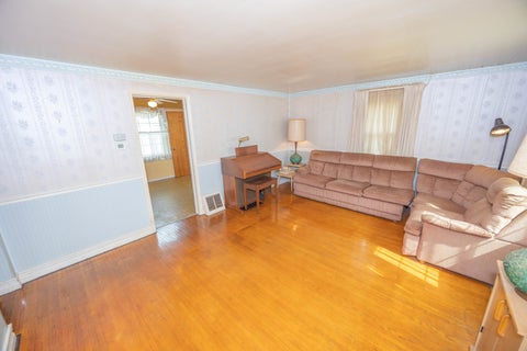 Tiny photo for 1613 Glenwood Avenue, Joliet, IL 60435 (MLS # 12761467)