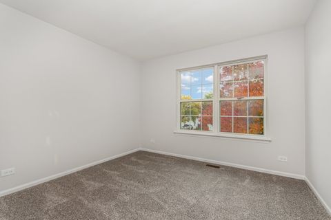 Tiny photo for 2746 Hillsboro Boulevard, Aurora, IL 60503 (MLS # 12502332)