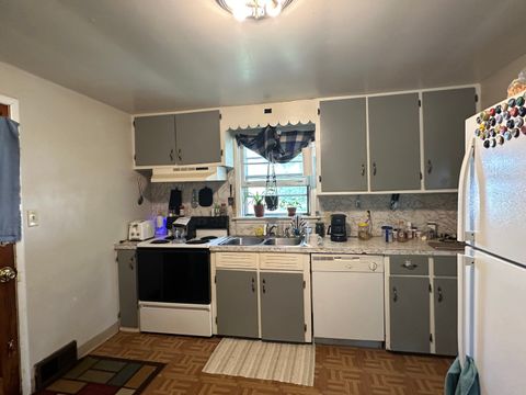 Tiny photo for 627 W Homer St, Freeport, IL 61032 (MLS # 12514913)