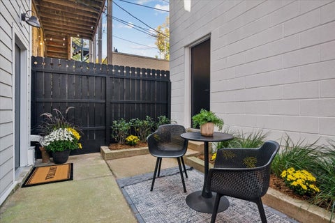 Tiny photo for 616 W Willow Street, Chicago, IL 60614 (MLS # 12779844)