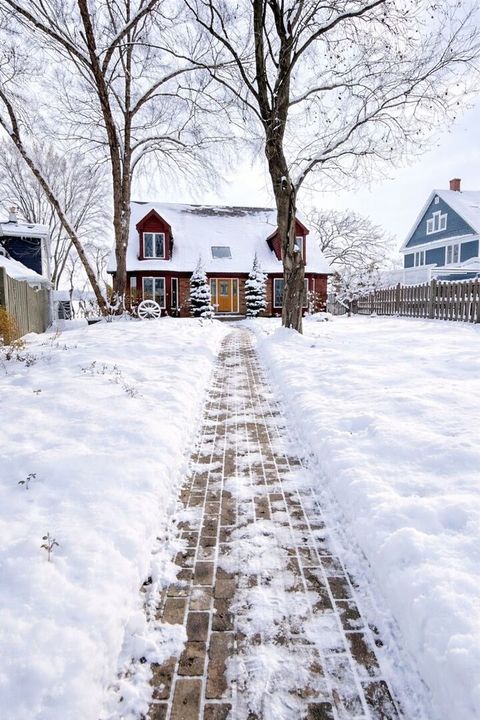 Photo of 3321 N Bayview Lane, McHenry, IL 60051 (MLS # 12535915)