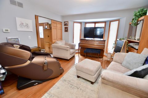 Tiny photo for 3321 N Bayview Lane, McHenry, IL 60051 (MLS # 12535915)