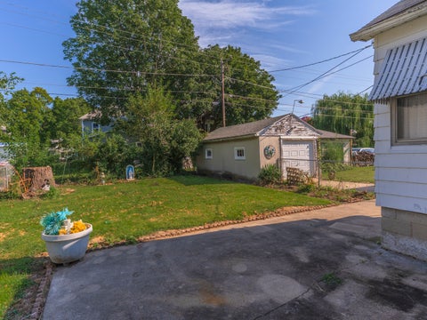 Tiny photo for 815 W Water Street, Pontiac, IL 61764 (MLS # 12744615)