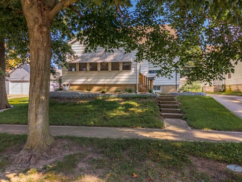 Tiny photo for 815 W Water Street, Pontiac, IL 61764 (MLS # 12744615)