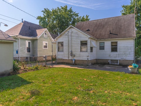 Tiny photo for 815 W Water Street, Pontiac, IL 61764 (MLS # 12744615)