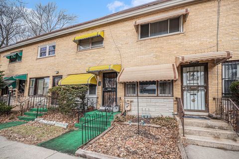 Tiny photo for 936 E 84th Place #A, Chicago, IL 60619 (MLS # 12544756)