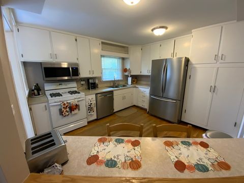 Tiny photo for 665 Thornwood Drive, Buffalo Grove, IL 60089 (MLS # 12469960)