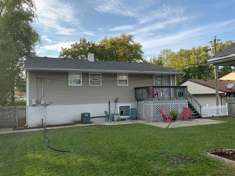 Tiny photo for 665 Thornwood Drive, Buffalo Grove, IL 60089 (MLS # 12469960)