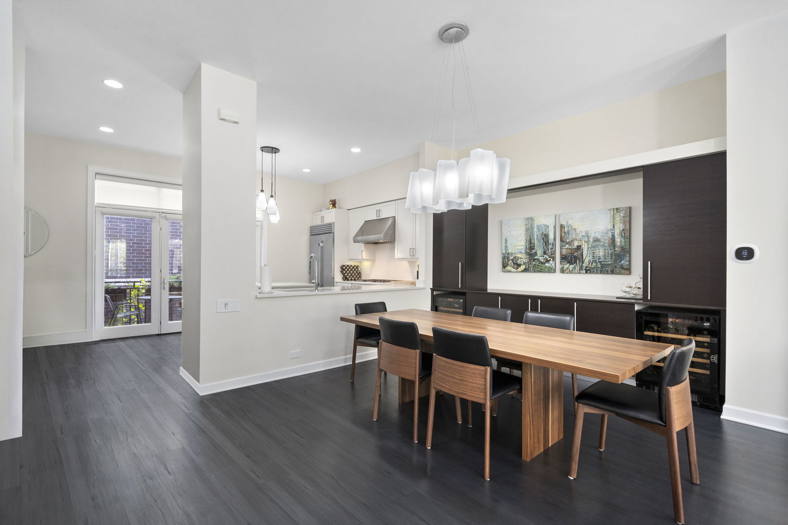 460 W Superior Street 7