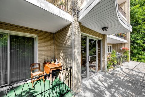 Photo of 8604 W 95 Place #102, Hickory Hills, IL 60457 (MLS # 12525455)