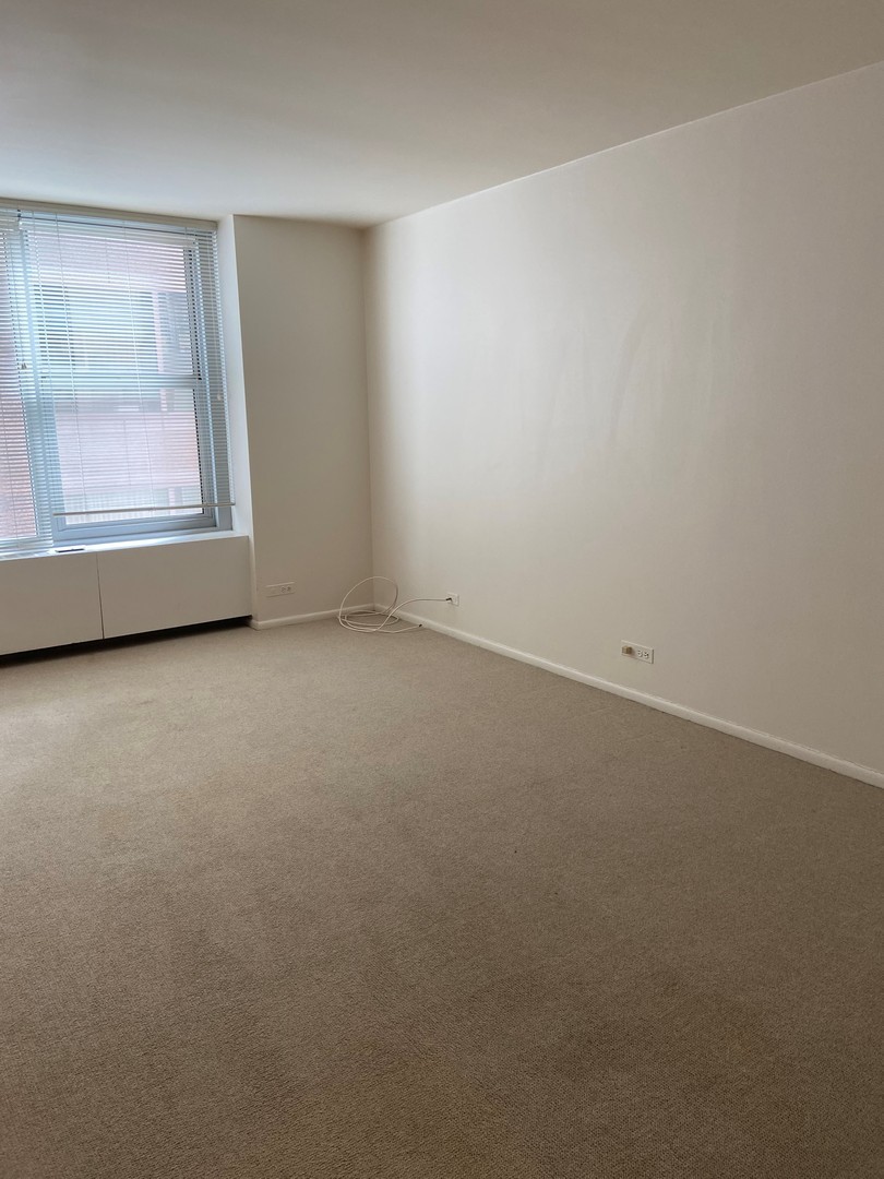 777 N Michigan Avenue 2404