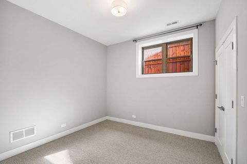 Tiny photo for 3708 W CORNELIA Avenue #1E, Chicago, IL 60618 (MLS # 12576056)