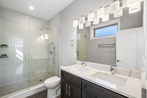 Tiny photo for 3708 W CORNELIA Avenue #1E, Chicago, IL 60618 (MLS # 12576056)