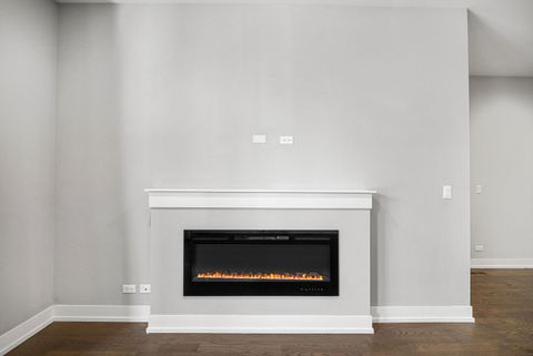 Tiny photo for 3708 W CORNELIA Avenue #1E, Chicago, IL 60618 (MLS # 12576056)