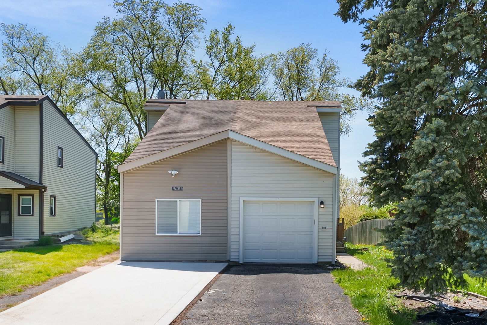 27W149 Cooley Avenue