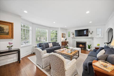 Tiny photo for 419 Provident Avenue, Winnetka, IL 60093 (MLS # 12711054)