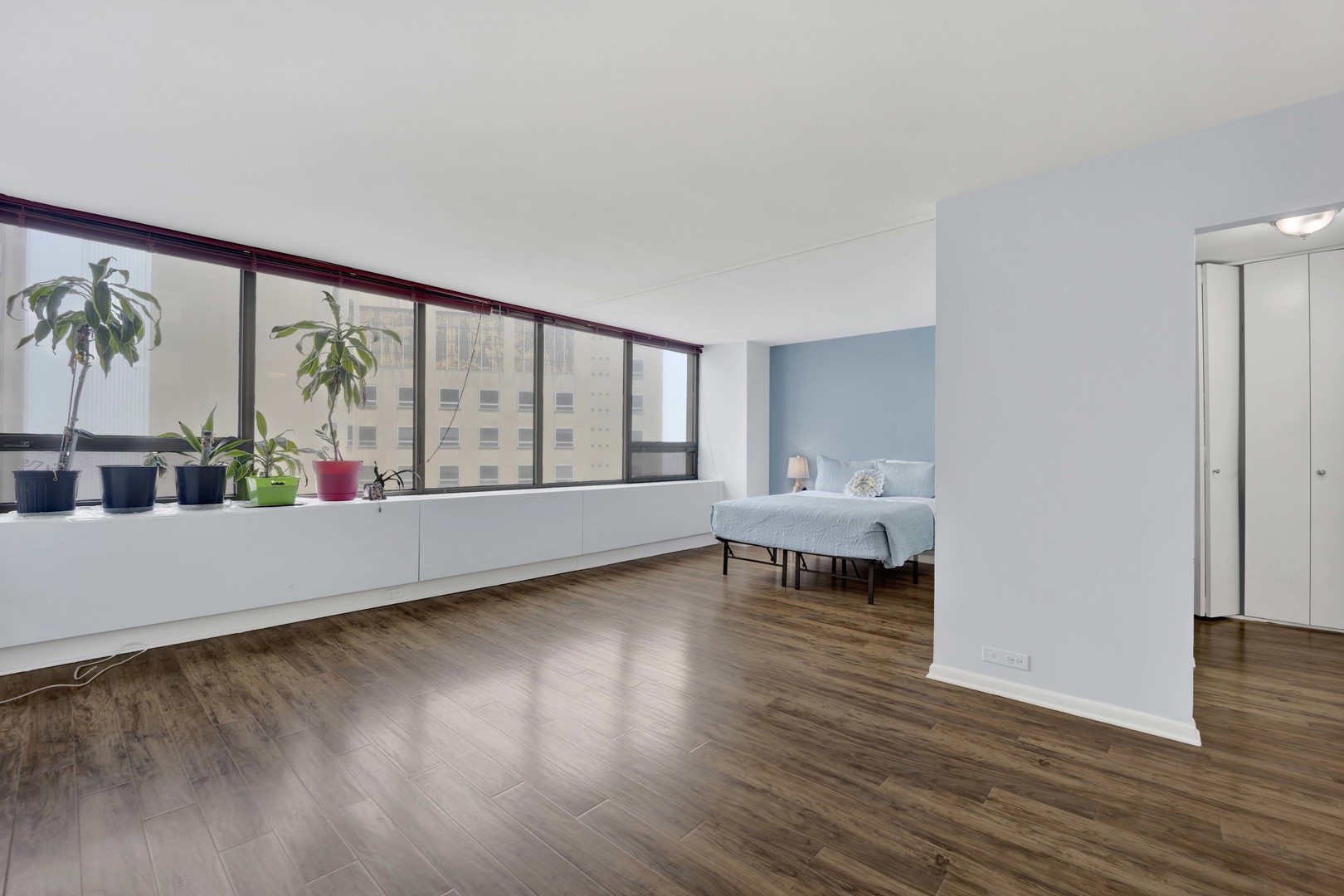 2800 N Lake Shore Drive 1213