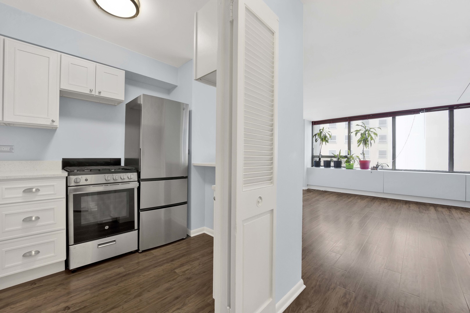2800 N Lake Shore Drive 1213