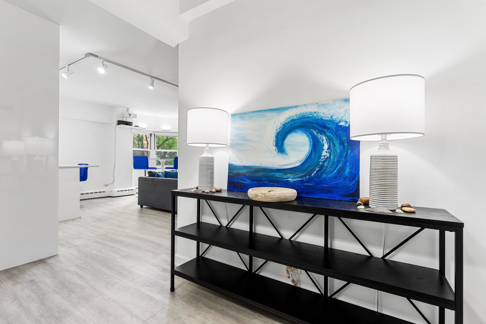 4950 N Marine Drive 301