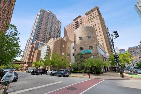 Photo of 40 E 9th Street #1616, Chicago, IL 60605 (MLS # 12644573)