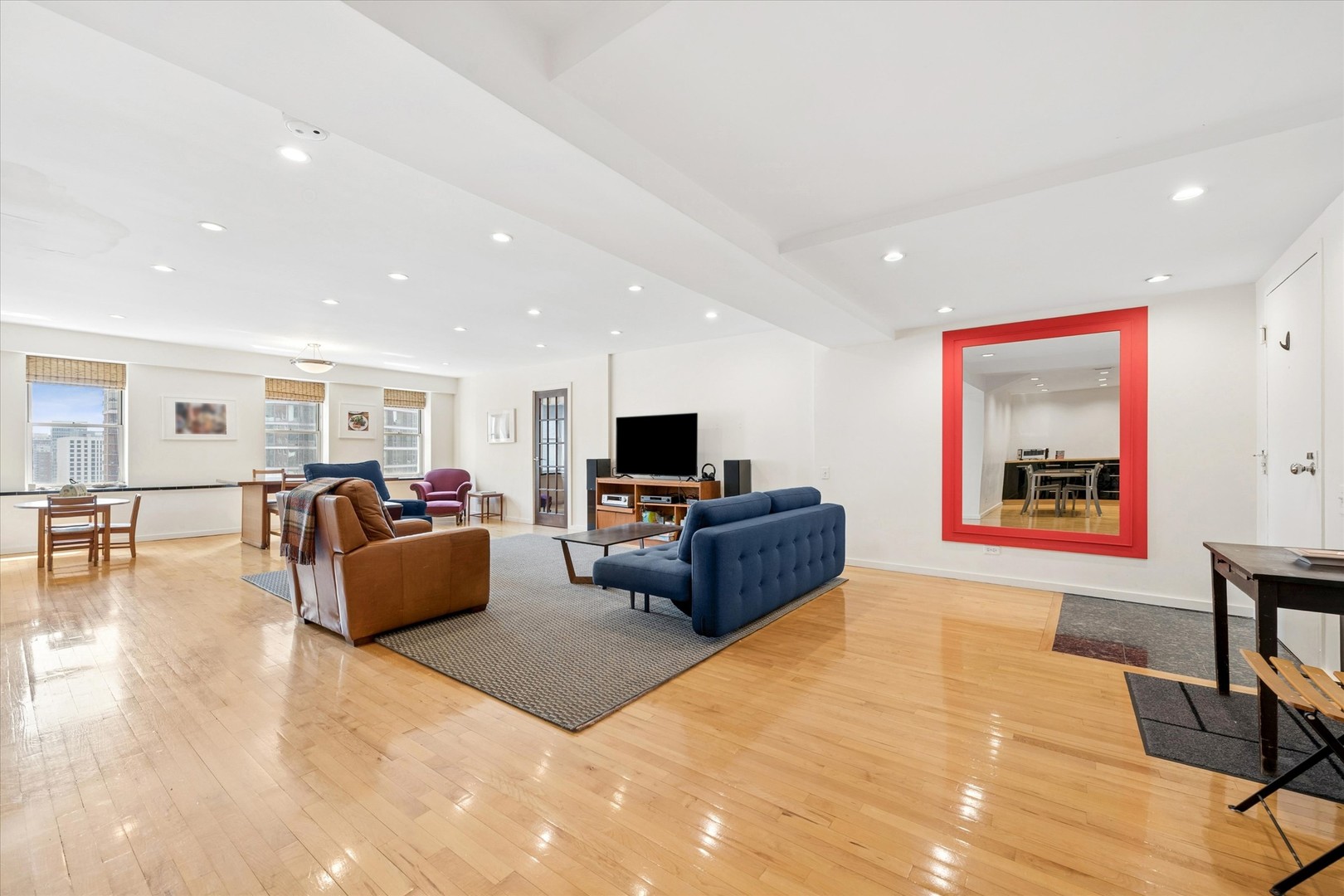 40 E 9th Street 1616