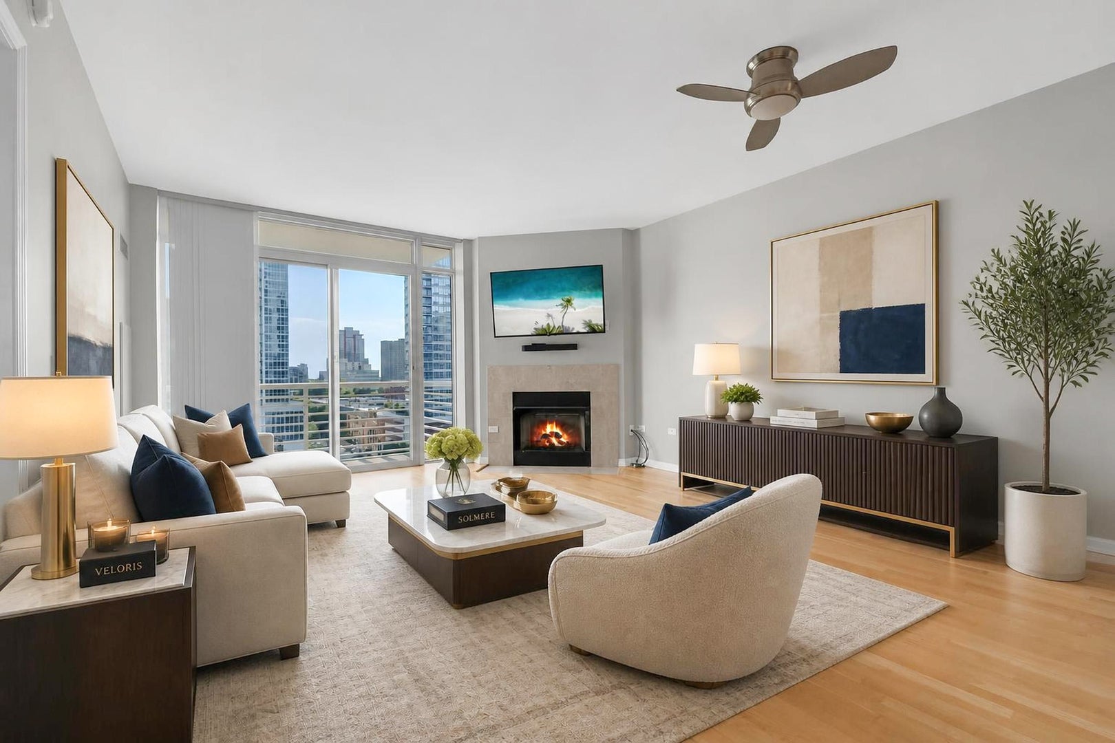 1515 S Prairie Avenue 1004