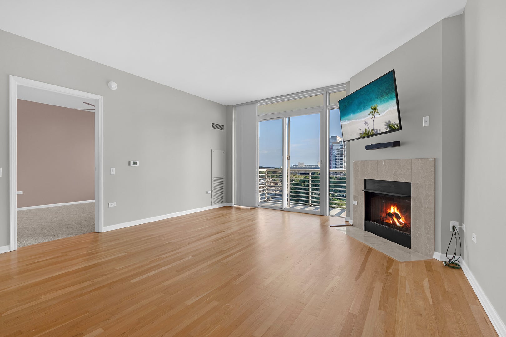1515 S Prairie Avenue 1004