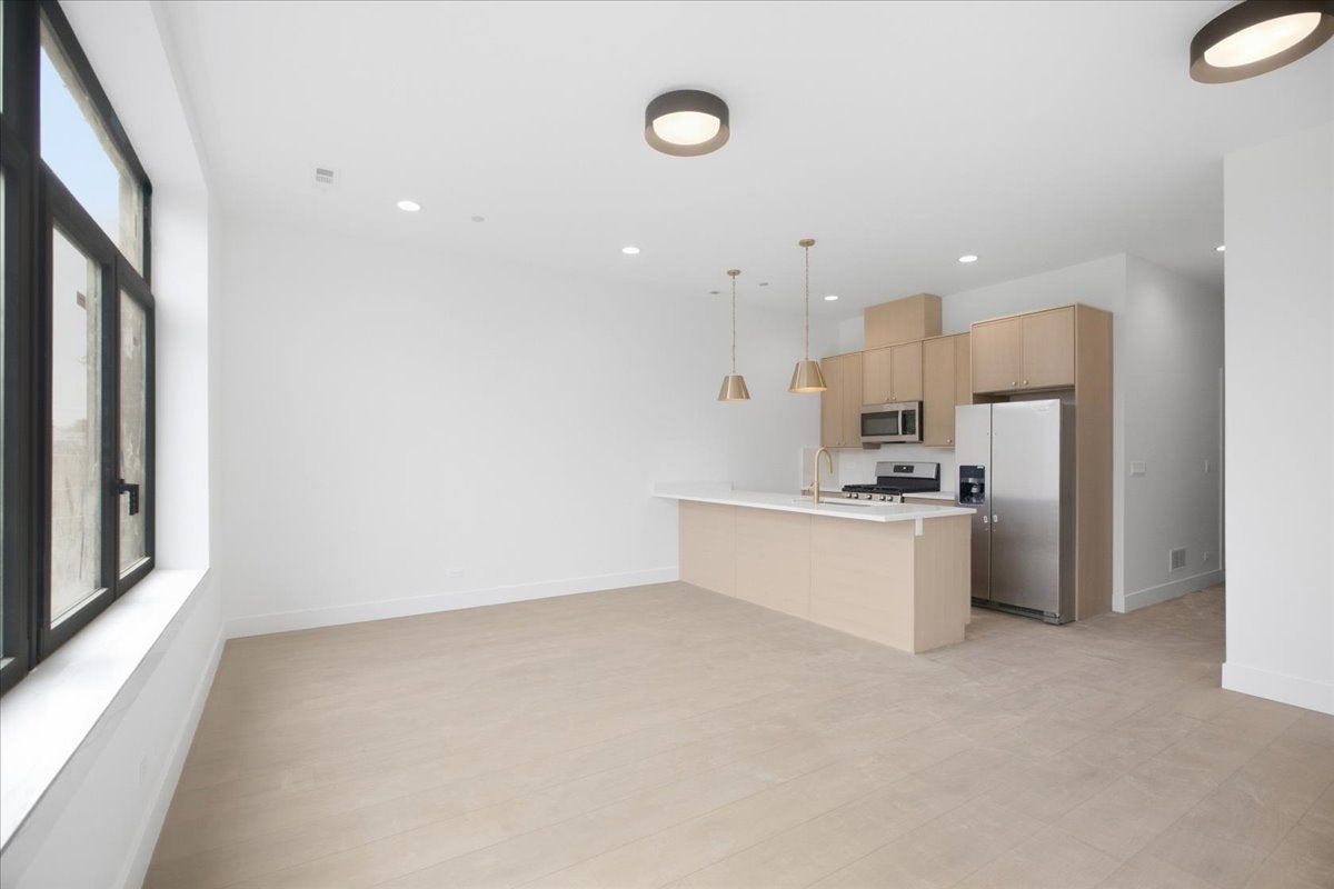 1313 W Taylor Street 3R