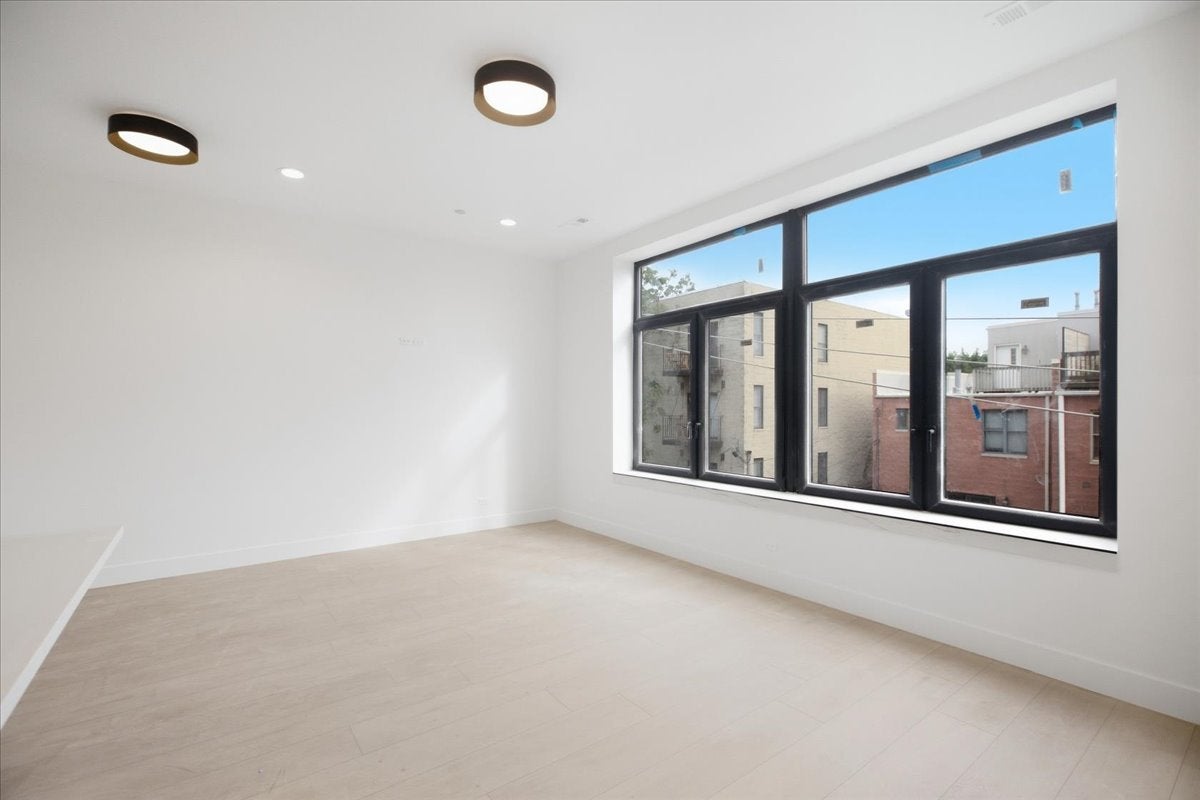 1313 W Taylor Street 3R