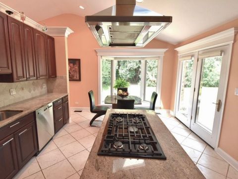 Tiny photo for 1302 S PRINCETON Avenue, Arlington Heights, IL 60005 (MLS # 12618677)