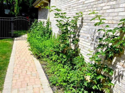 Tiny photo for 1302 S PRINCETON Avenue, Arlington Heights, IL 60005 (MLS # 12618677)