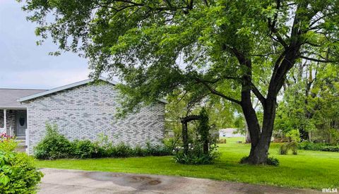 Tiny photo for 111 Stork Street, Anna, IL 62906 (MLS # EB457785)