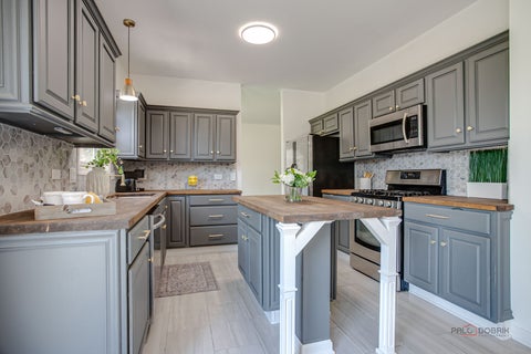 Tiny photo for 614 ASPEN Court, Antioch, IL 60002 (MLS # 12761081)