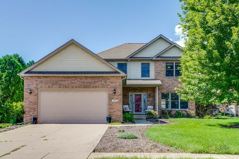 Photo of 614 ASPEN Court, Antioch, IL 60002 (MLS # 12761081)