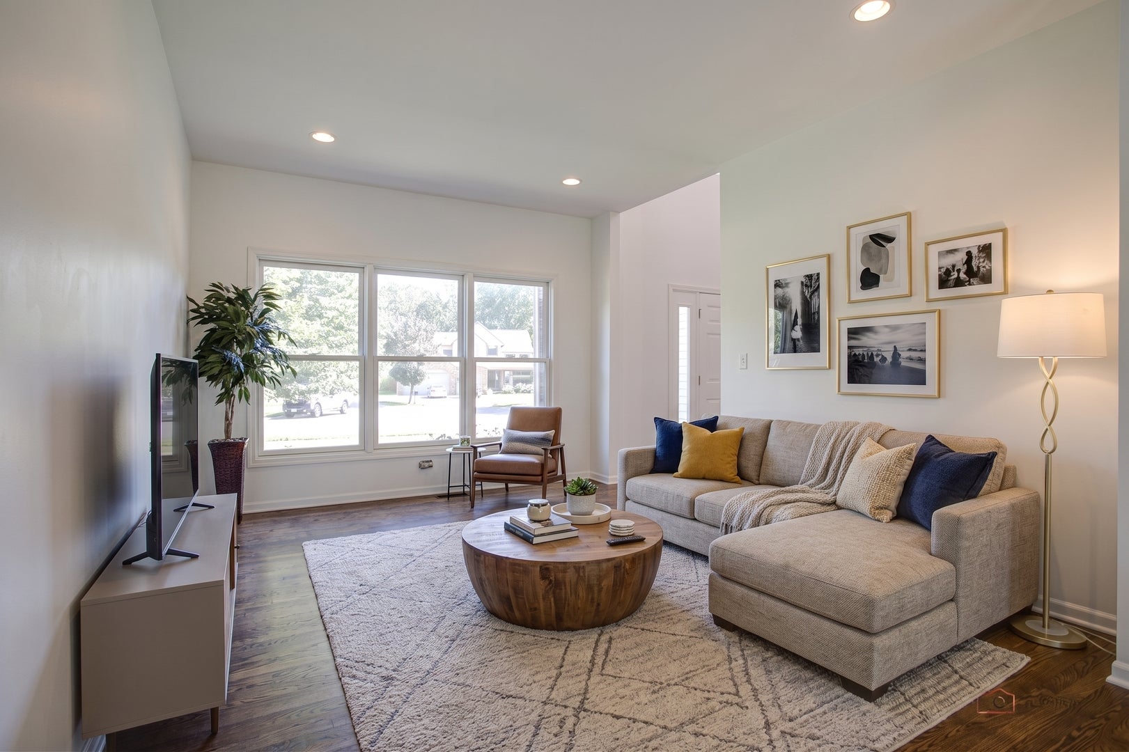 614 ASPEN Court