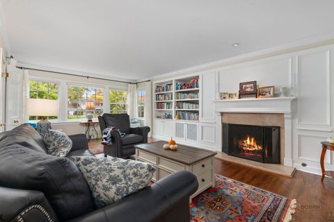 Tiny photo for 736 Morningside Drive, Lake Forest, IL 60045 (MLS # 12503082)