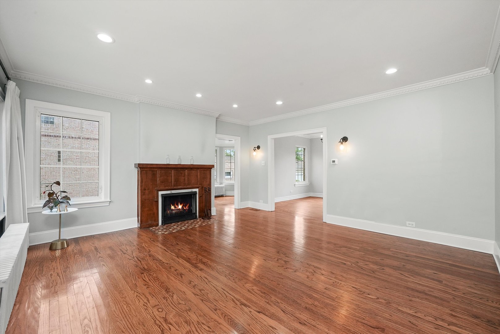 734 FOREST Road