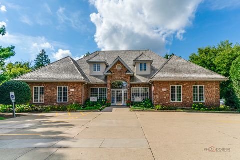 1017/1019 W Park Avenue Libertyville IL 60048