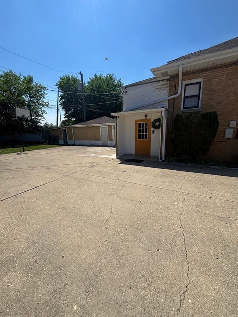 Tiny photo for 4825 W Jarlath Street, Lincolnwood, IL 60712 (MLS # 12705809)