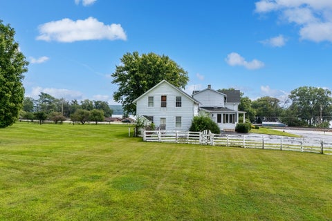 Tiny photo for 23580 Great River Road, Leclaire, IA 52753 (MLS # 12687152)
