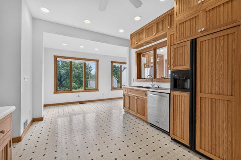 Tiny photo for 23580 Great River Road, Leclaire, IA 52753 (MLS # 12687152)