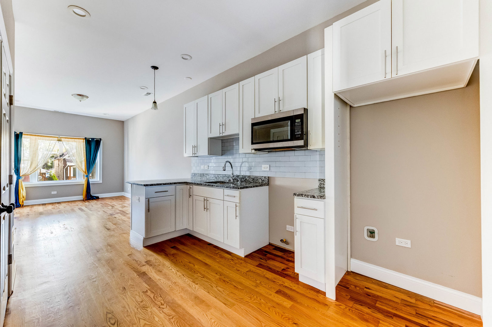 820 N Monticello Avenue