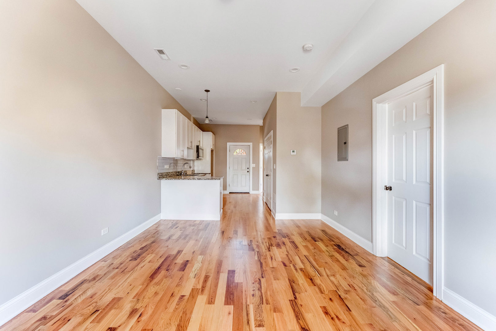 820 N Monticello Avenue