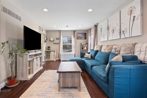 Tiny photo for 1031 Timberwood Lane, Algonquin, IL 60102 (MLS # 12552188)