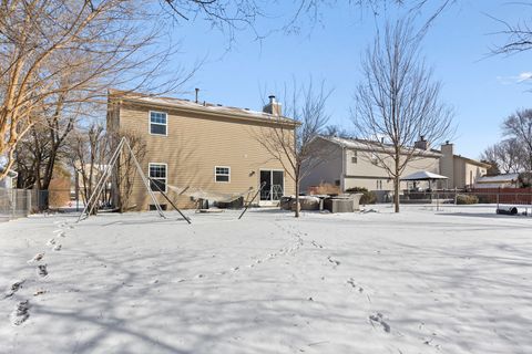 Tiny photo for 1031 Timberwood Lane, Algonquin, IL 60102 (MLS # 12552188)