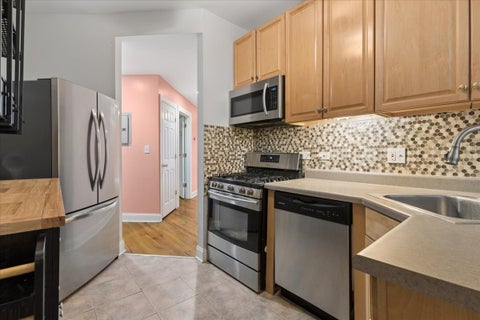 Tiny photo for 4916 N Kedzie Avenue #2W, Chicago, IL 60625 (MLS # 12721286)