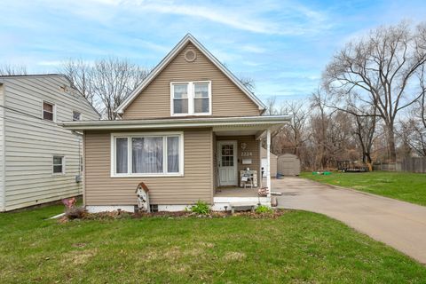 Photo of 2224 41st Street, Rock Island, IL 61201 (MLS # 12606827)