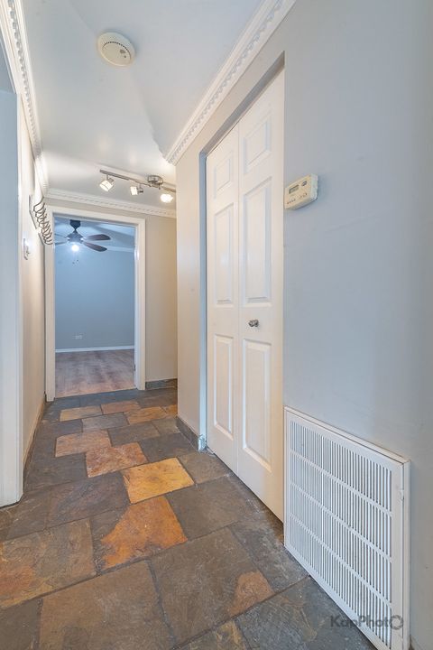 Tiny photo for 4240 N Clarendon Avenue #200S, Chicago, IL 60613 (MLS # 12487275)