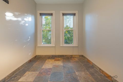 Tiny photo for 4240 N Clarendon Avenue #200S, Chicago, IL 60613 (MLS # 12487275)
